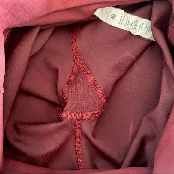 Lululemon Wunder Train High-Rise Short 8" red size 4 - Picture 10 of 11